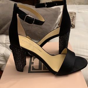 Beautiful satin black rhinestone heels!😍